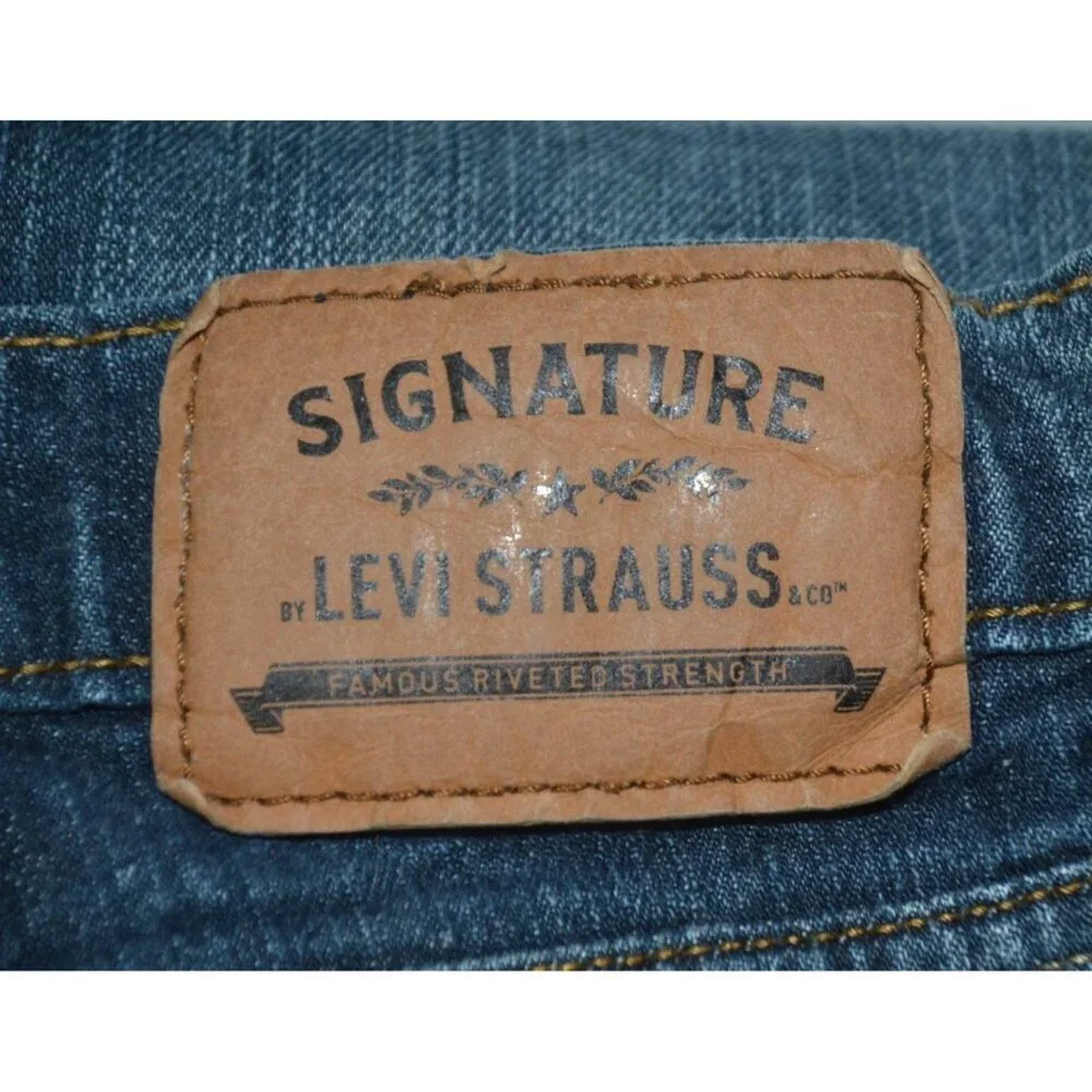 Signature By Levi Strauss Men's Dark Wash Straight Leg Blue Jeans Size 40 X 32